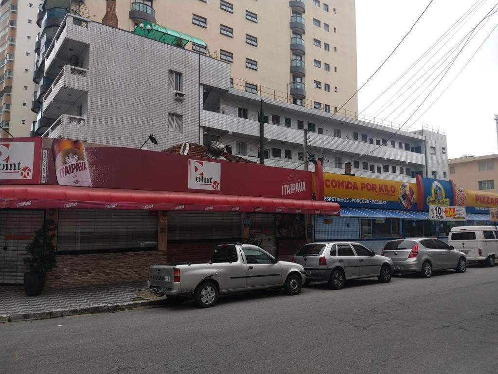 Apto Canto Do Forte - Praia Grande - Local Privilegiado - 100 Metros Da Praia - Internet Inclusa Ngoại thất bức ảnh