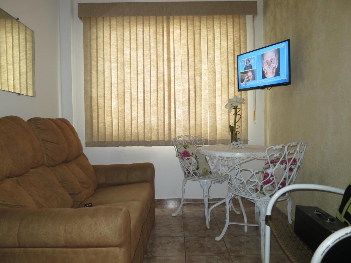 Apto Canto Do Forte - Praia Grande - Local Privilegiado - 100 Metros Da Praia - Internet Inclusa Ngoại thất bức ảnh